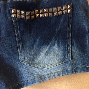BlankNYC Jean Short Ombré Studs Bleach 30 Summer
